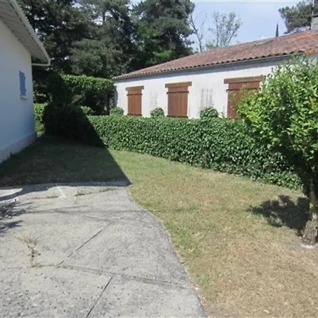 Semesterbostad House S Gironde Maisonnette De Vacances A Deux Pas De La Plage Et Du Centre Ville